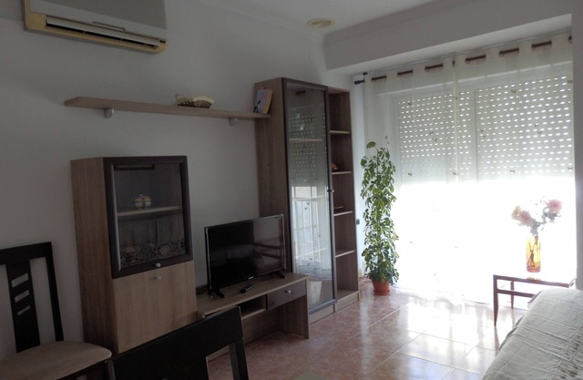 Andreu LLambrich apartment, functional and air conditioned