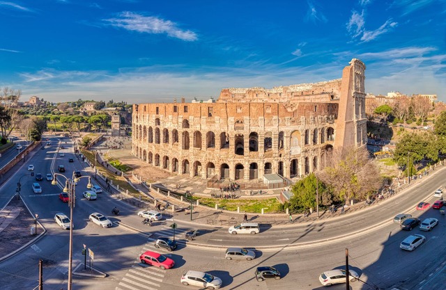 Andromeda Luxury Apartment in Colosseum