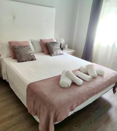 Angeles Home