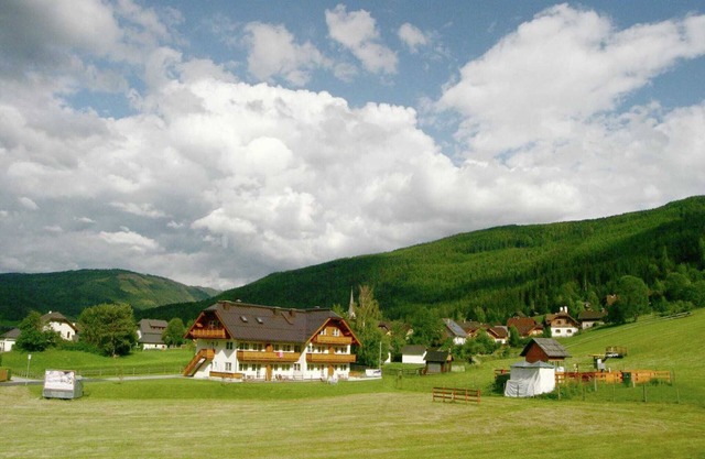 Apartment in the ski area of St. Margarethen