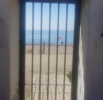 Apartamento con acceso directo a la playa