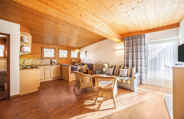 Apartment 'Residence Pichler 4' with Mountain View, Balcony & Wi-Fi