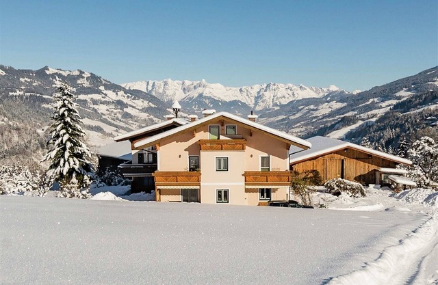 Apartment in Sankt Johann near Ski Area