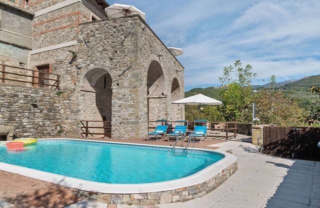 Apartment in Casola near Torre di Casola