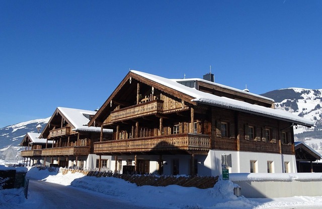 Apartment in Hollersbach near Ski Lift