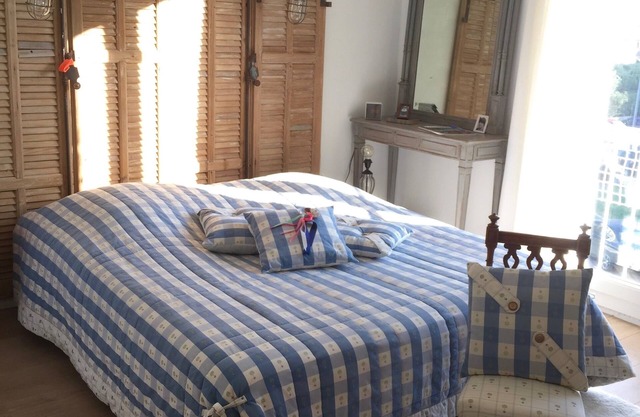 Apartment 5 mins from the historic center with parking