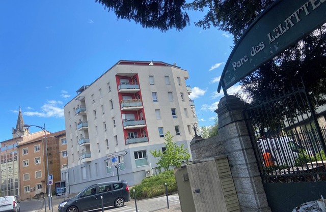 Apartment 85m2 short term rental 1 month 2 months 3 months max available