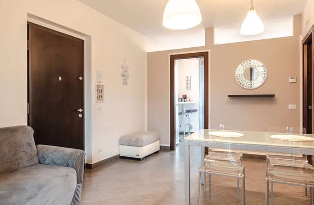 Apartment 'Beb Pulcino Nero' with Mountain View, Shared Terrace and Wi-Fi