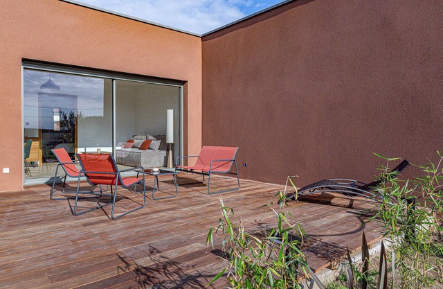 Apartment "Casa Zen" with Private Terrace, Private Garden and Wi-Fi