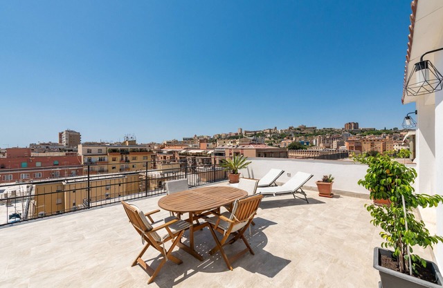 Apartment Casa Elena with Terrace, Whirlpool & Wi-Fi