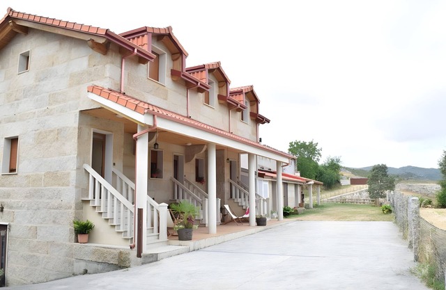 Apartment 'Casa Requias 2' with Lake View, Shared Garden and Wi-Fi