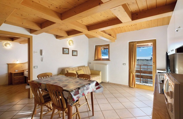 Apartment "Cima Fopel" with Mountain View, Wi-Fi, Balcony, Terrace & Garden