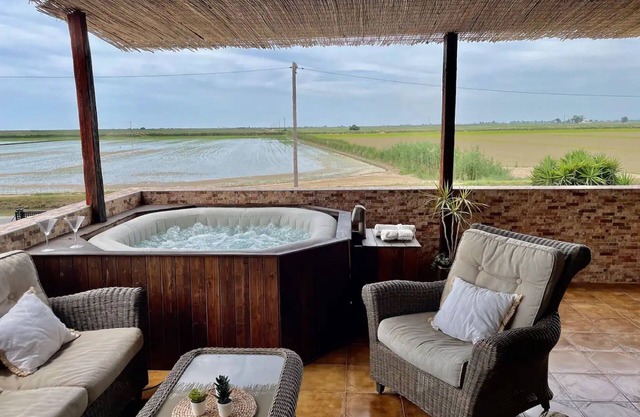 Apartment 'El Mirador' with Sea View, Wi-Fi and Air Conditioning