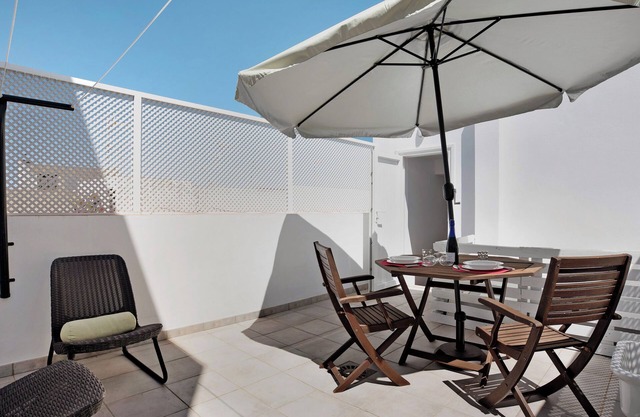 Apartment "EleMe I" with Private Terrace & Wi-Fi
