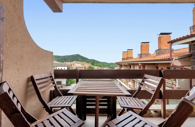 Apartment 'Els Estels' with Mountain View, Private Terrace and Wi-Fi