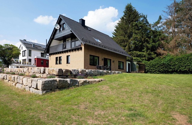 Apartment 'Ferienwohnung Im Westerwald' with Private Terrace, Shared Garden and Wi-Fi