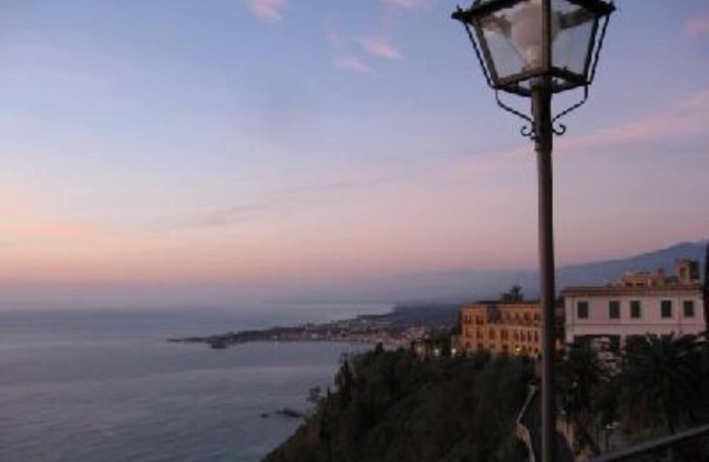 apartment/flat - with a large terrace overlooking the sea