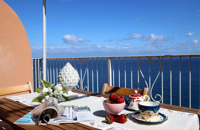 Apartment for 5 persons approx. 85 m² in Bergeggi, Liguria (Riviera di Ponente)