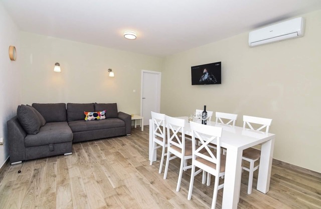 Apartment Gordana Mar (10889-A2) - Vrsi (Zadar)