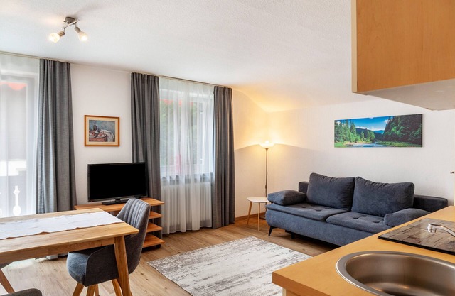 Apartment 'Haus Latschenhang 4 Ederkanzel' with Mountain View, Balcony and Wi-Fi