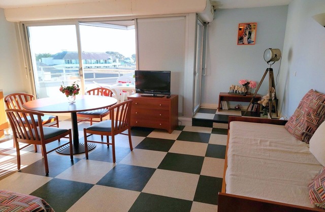 Apartment in Cornouaille near Sandy Beach
