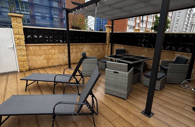 Apartment in Laredo, 5 minutes walking distance to the beach and with terrace