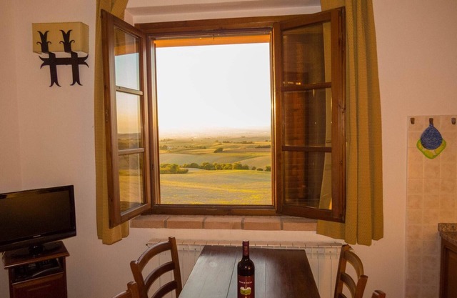 Apartment in terraced house with terrace and panoramic view, 2 rooms, 4 pers.