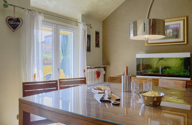Apartment in the heart of Angera with terrace and Rocca view