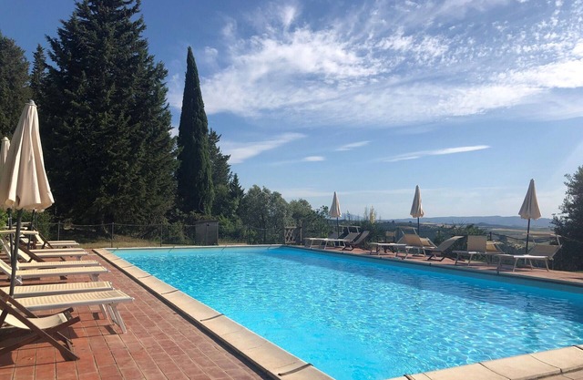 Apartment in Trequanda with 2 bedrooms sleeps 4