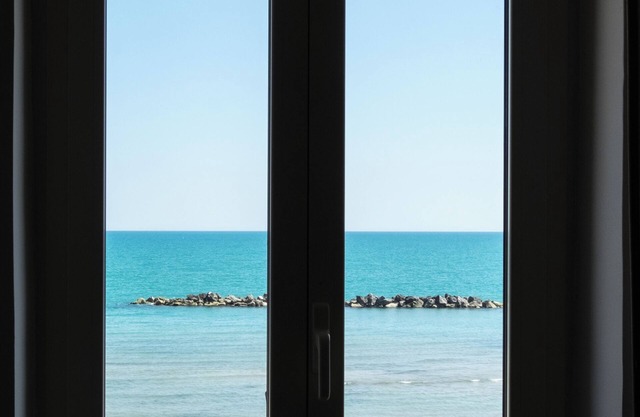 Apartment by the sea
