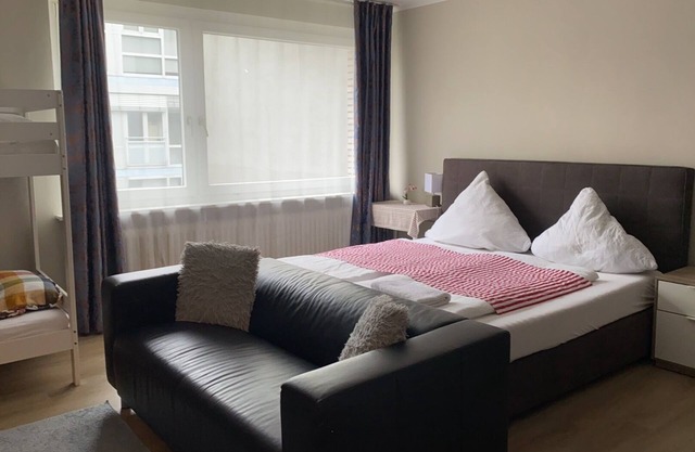 Apartment 'Kleine Hütte In St Pauli Hamburg' with Wi-Fi