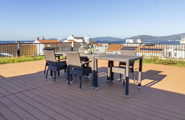 Apartment "La Suite" with Sea View, Terrace, A/C & Wi-Fi