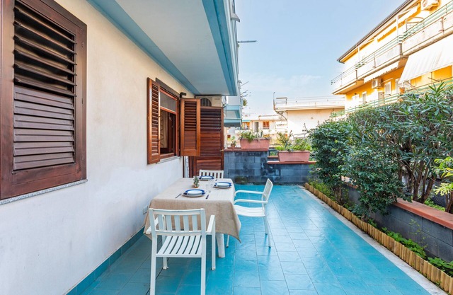 Apartment 'Le Piramidi House' with Shared Pool, Wi-Fi and Air Conditioning