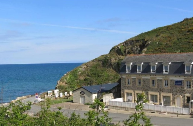 Apartment Les Fous de Bassan (PGX301) in Planguenoual - 4 persons, 1 bedrooms