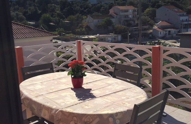 Apartment Luna (83621-A1) - Lun - island Pag