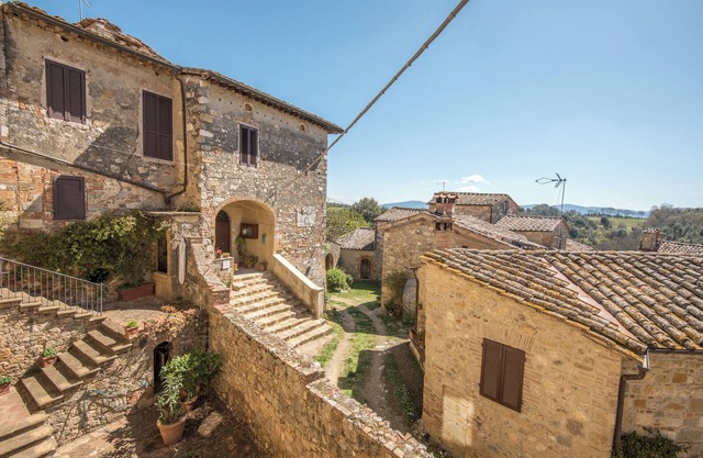 Apartment "Nonno Gino" with Wi-Fi & Shared Balcony