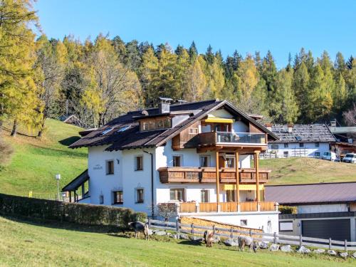 Apartment Renauer by Interhome