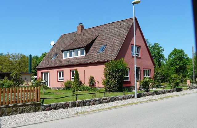 Apartment "Schwalbennest" in the house at the pond in Todendorf on Fehmarn, dog-friendly