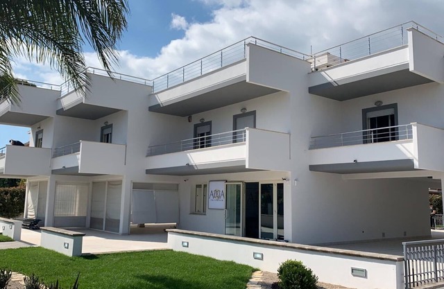 APARTMENT TERRACINA NEAR SEA