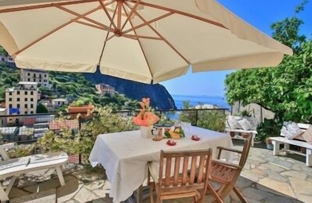 Apartment with sea view terrace, the essence of a vacation in 5 Terre
