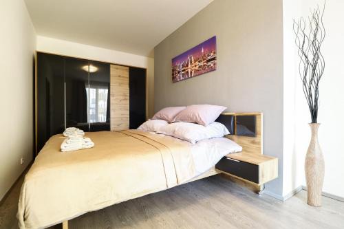 Apartments/10 min from center/O2 ARENA