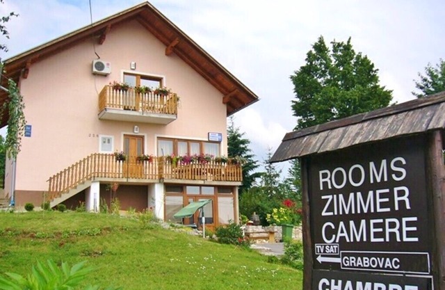 Apartments and rooms Željko, (12619), Rakovica, Croatia