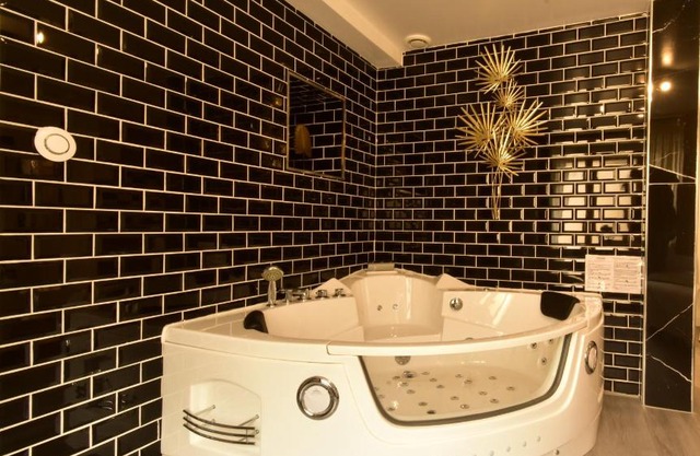 Appartement jacuzzi Gold&Night