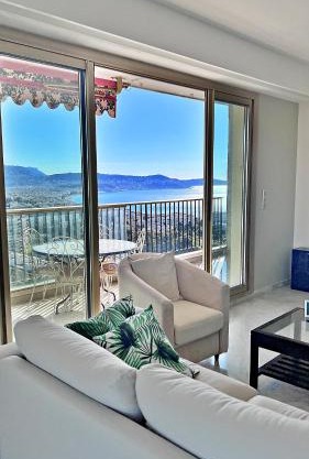 Appartement 2 chambres et studio indépendant avec vue sur mer