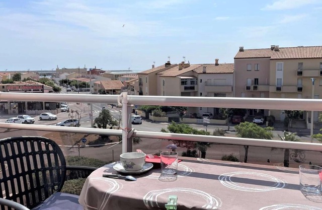 Appartement 2 pièces climatisé avec balcons, proche plage et commerces, Port-la-Nouvelle - FR-1-229C-83