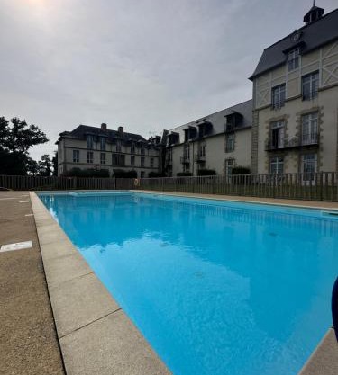 Appartement, château kergonano