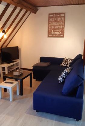 Appartement climatisé 2 étoiles, vue sur les Remparts, centre de Rocroi, Parking privatif et garage vélos