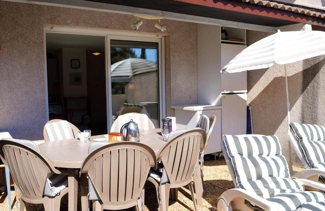 Appartement Le Lavandou, 2 pièces, 4 personnes - FR-1-251-292