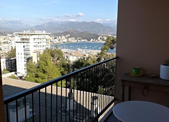 Appartement Lumineux Vue Panoramique