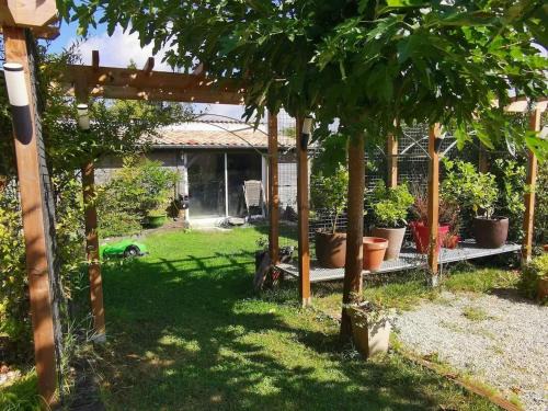 Appartement moderne à Latresne avec jacuzzi, 50 m²